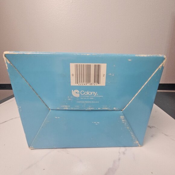 Vintage Colony Handmade and Handcut Crystal Etched Swan Pitcher 44oz - Picture 13 of 13